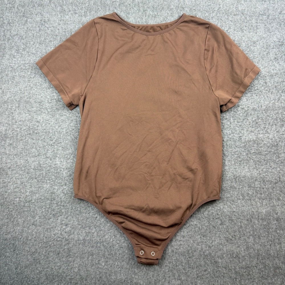 Eye Candy Bodysuit Women's‎ 2X/3X Brown Short Sleeve Scoop Neck Snap Closure